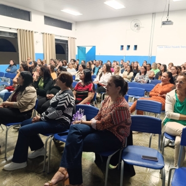 SECRETARIA DE EDUCAÇÃO PROMOVE MAIS UMA CAPACITAÇÃO SOBRE INCLUSÃO