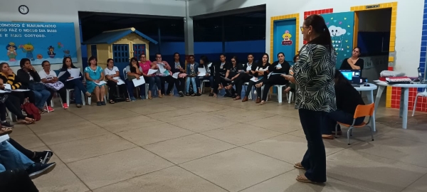 EDUCAÇÃO PROMOVE CAPACITAÇÃO SOBRE INCLUSÃO SOCIAL