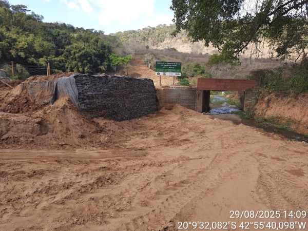 MURO DE GABI&Atilde;O CONCLU&Iacute;DO NA ESTRADA DOS MELOS: PRIMEIRA OBRA FINALIZADA DAS A&Ccedil;&Otilde;ES DE RECUPERA&Ccedil;&Atilde;O P&Oacute;S-ENCHENTES