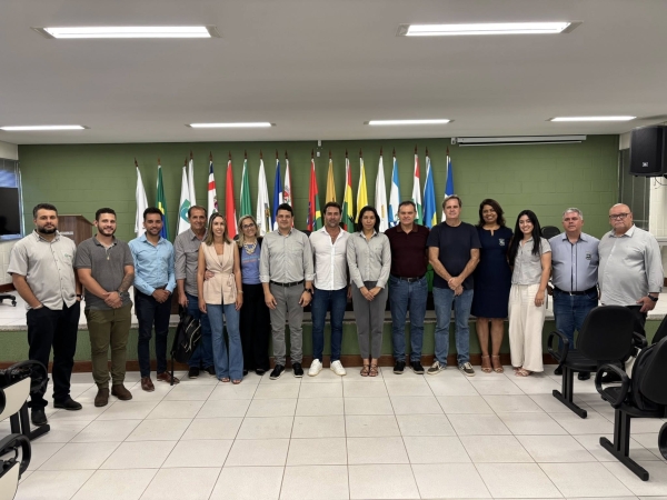 PREFEITO Z&Eacute; BR&Aacute;ULIO REALIZA VISITA T&Eacute;CNICA AO CIMVALPI PARA FORTALECER PARCERIAS REGIONAIS