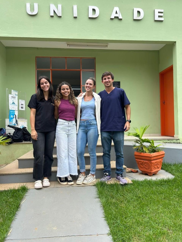AGRADECIMENTO AOS ESTAGIÁRIOS DE MEDICINA