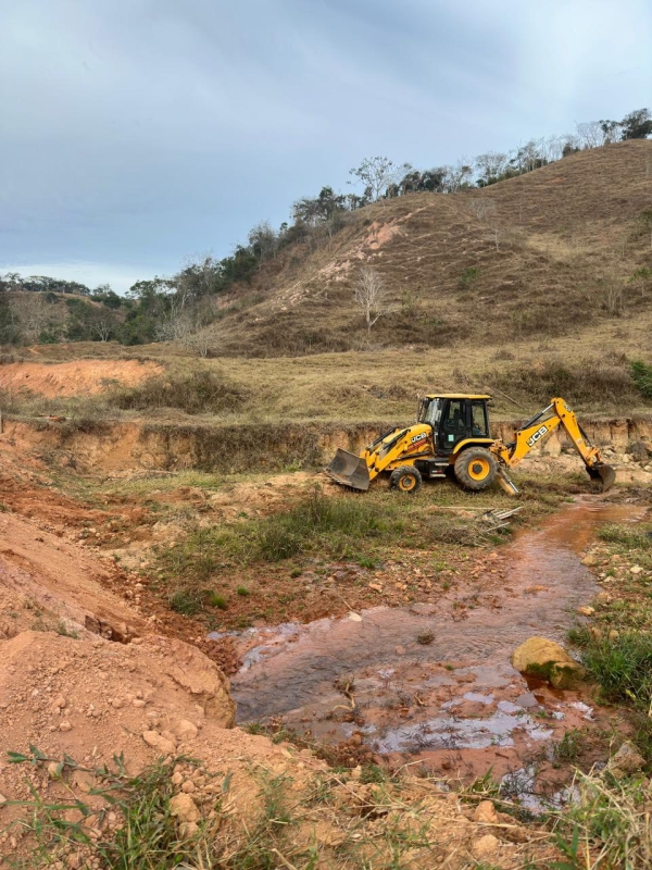 PREFEITURA INICIA CONSTRU&Ccedil;&Atilde;O DE BUEIROS E CONTEN&Ccedil;&Otilde;ES COM INVESTIMENTO DE R$ 3 MILH&Otilde;ES EM DOM SILV&Eacute;RIO