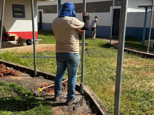 DOM SILV&Eacute;RIO REVITALIZA CAIXA DE AREIA DO CEILAC PARA GARANTIR SEGURAN&Ccedil;A E APRENDIZADO